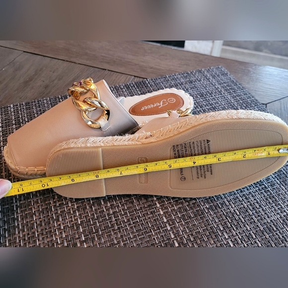 Forever Loafers - Picture 2 of 3